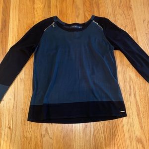 Green and Black quarter length sleeve shirt